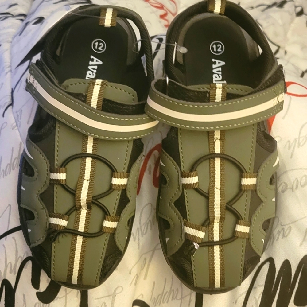 Boys Avalanche Ventures Sports Sandals, NWT